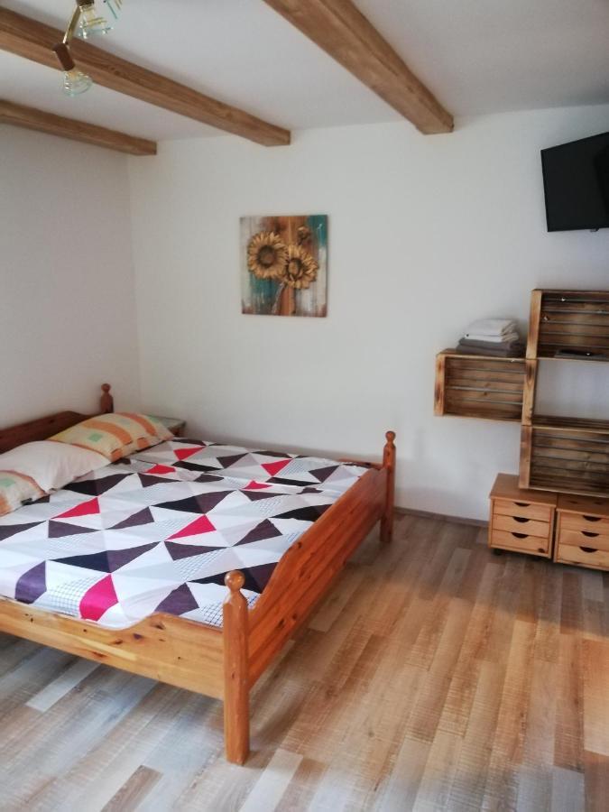 Guest House Kveder Škofja Loka Habitación foto